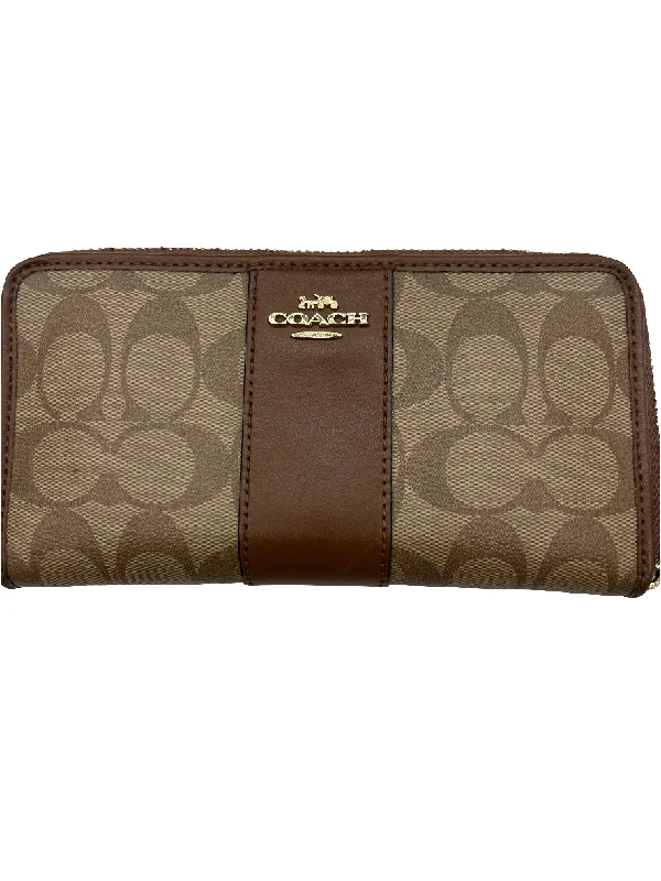 Ladies Coach Tabby bags with gold - toned hardware for a touch of luxuryWallet Designer By Coach, Size: Large