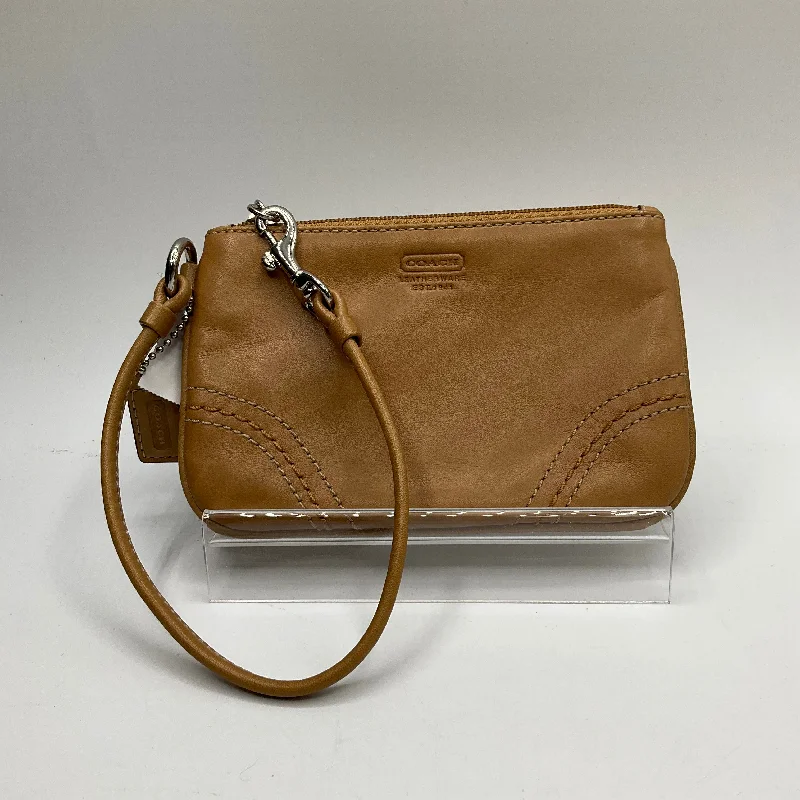 Coach Borough bags with a removable interior organizerWristlet Designer By Coach, Size: Small