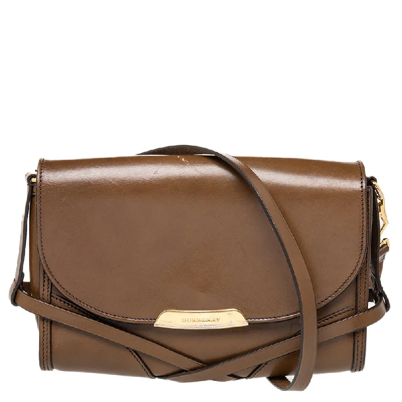 Burberry Bags with Hidden Pockets for Secret StorageBrown Leather Abbott Shoulder Bag