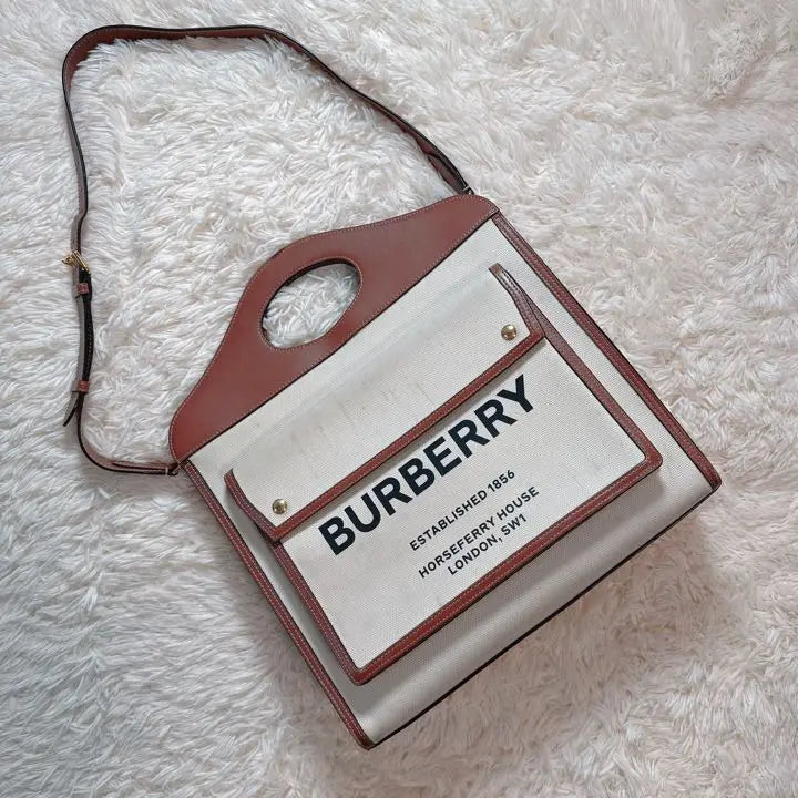 Elegant Burberry Clutch Bags for Formal EventsBurberry Logo Pocket Tote Canvas with Leather Medium