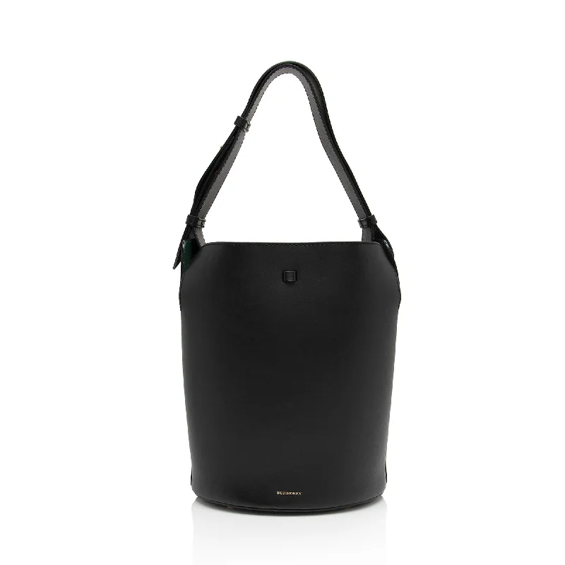 High - Capacity Burberry Duffle Bags for Long TripsBurberry Calfskin Medium Bucket Bag (SHF-rLoMiD)