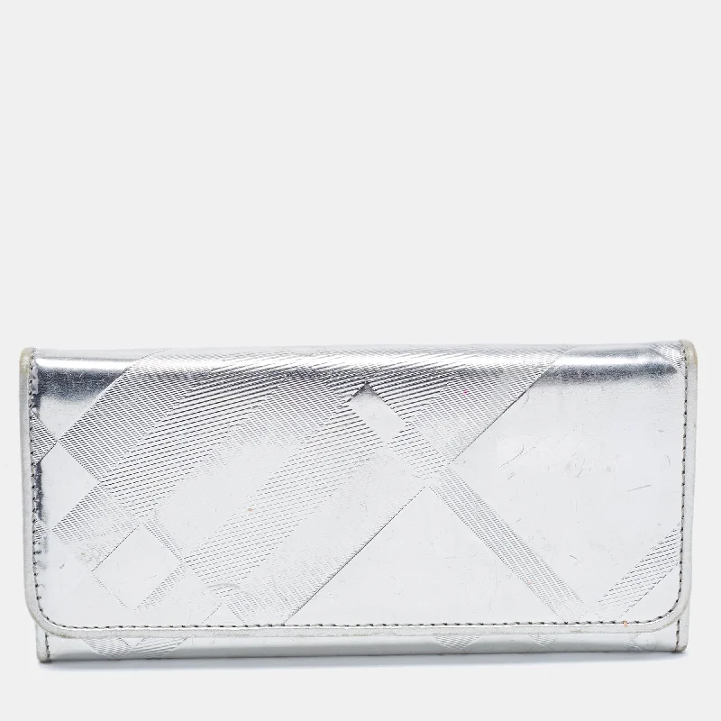 Water - Resistant Burberry Beach BagsSilver Patent And Leather Long Bifold  Wallet