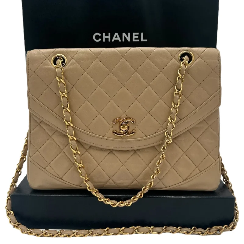 Chanel bags perfect for everyday elegCHANEL Lambskin Seasonal Diana Single Flap Bag