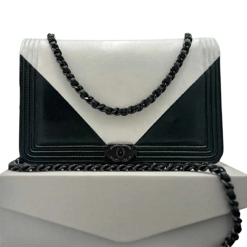 Chanel Chain Strap Handbag for Everyday UseCHANEL Lambskin Tuxedo Boy Original Wallet on Chain