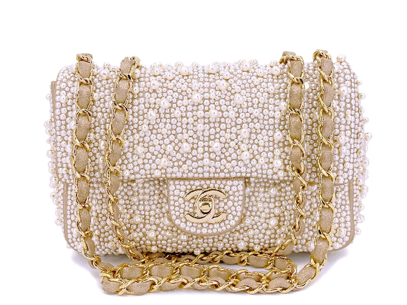 Chanel bags with chain and leather strap combinationsChanel 17A Pearl Mini Flap Bag Paris-Cosmopolite Metiers D'Art