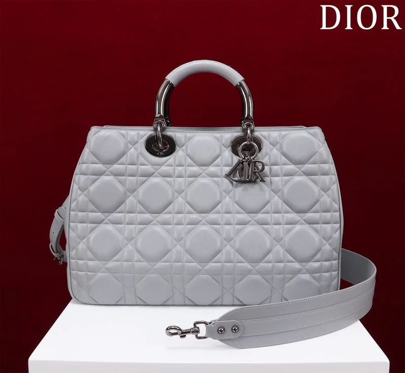 Christian Dior crossbody bags with a front - flap pocket for easy accessBC - Dior Bags - 1029