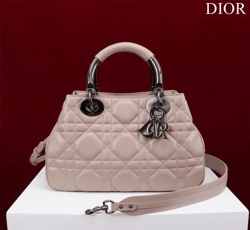 Fashion - forward Christian Dior tote bags for the modern womanBC - Dior Bags - 1191