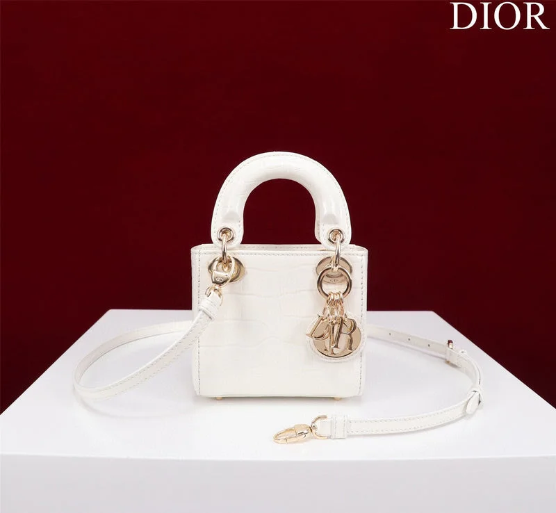 Luxury Christian Dior crossbody bags with a chain - link strapBC - Dior Bags - 1200