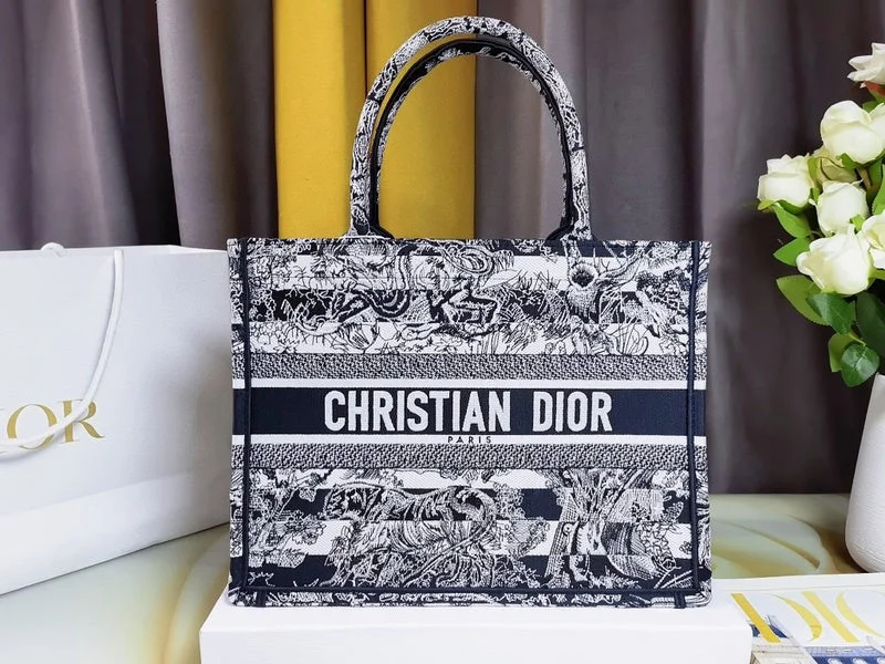 Luxury Christian Dior crossbody bags with a chain - link strapChristian Dior  Bags - 2737