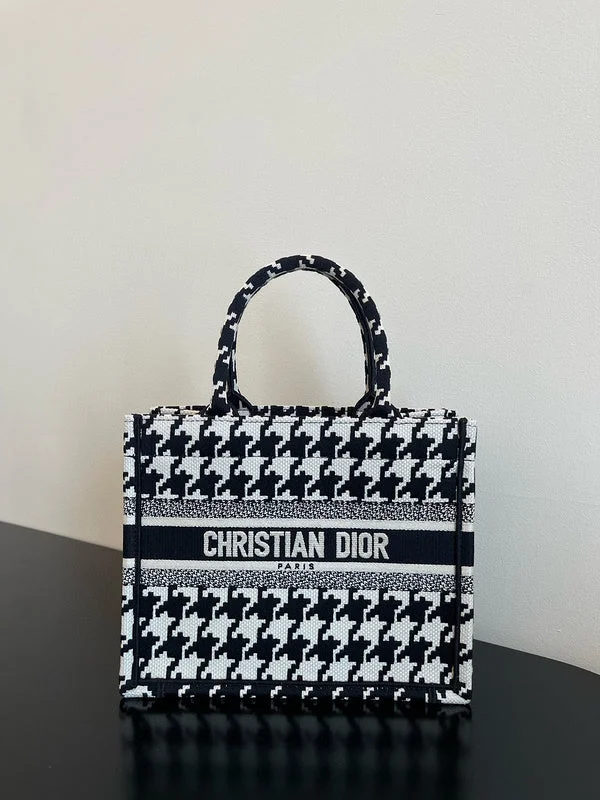 Stylish Christian Dior shoulder bags with a tassel - adorned zipperChristian Dior  Bags - 2751