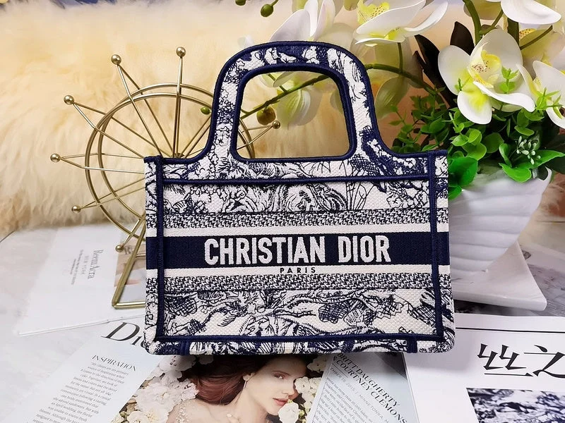 Stylish Christian Dior shoulder bags with a tassel - adorned zipperChristian Dior  Bags - 3428