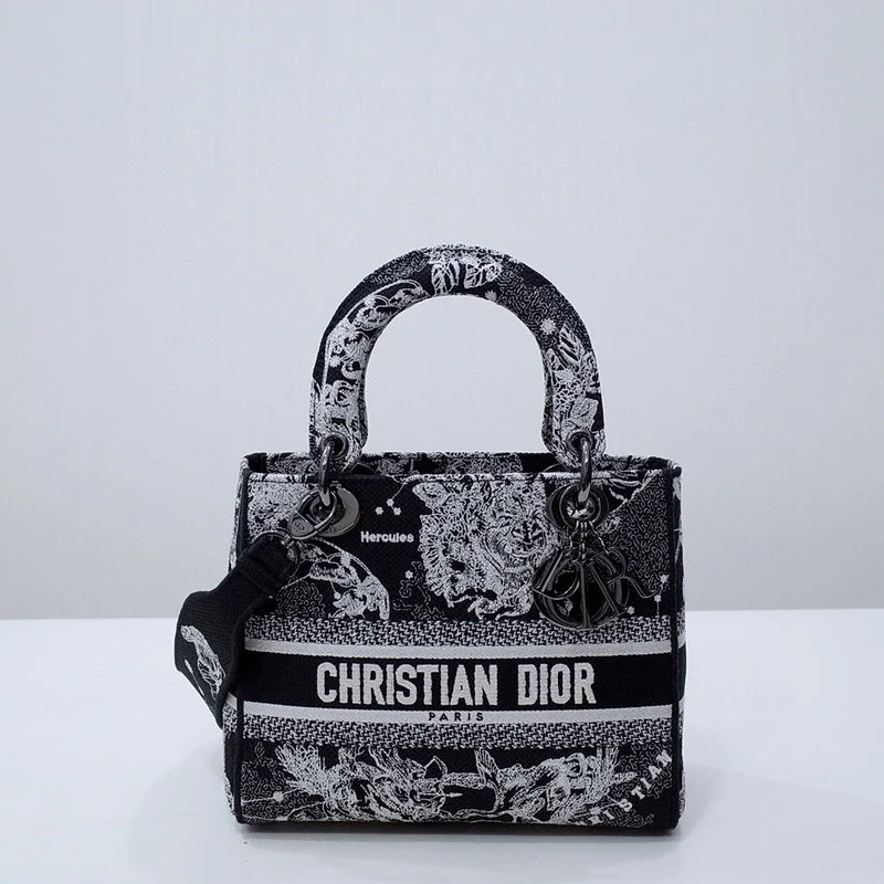 Christian Dior Saddle bags with a studded trim for a bold lookChristian Dior  Bags - 4106