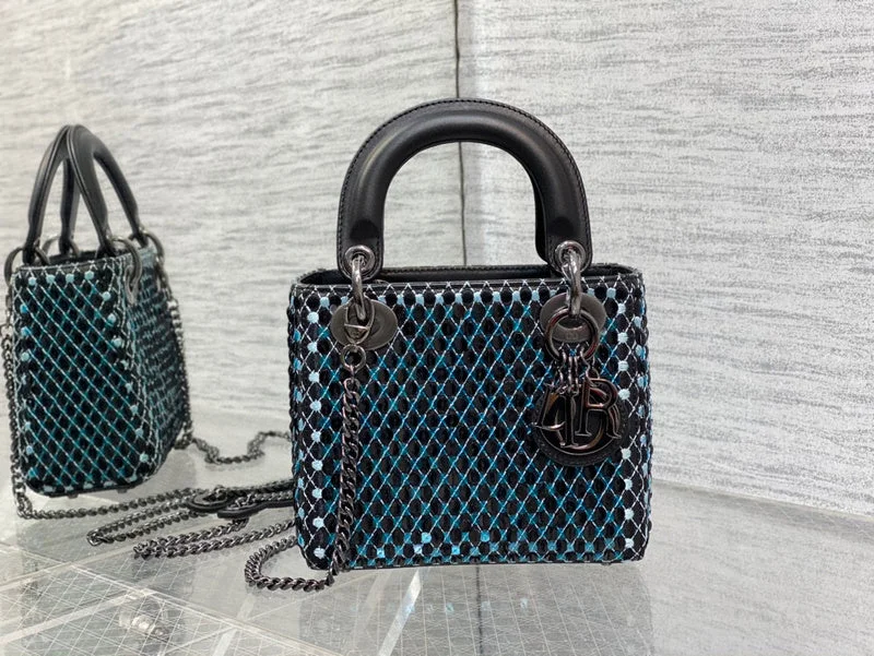 Stylish Christian Dior shoulder bags with a tassel - adorned zipperChristian Dior  Bags - 415