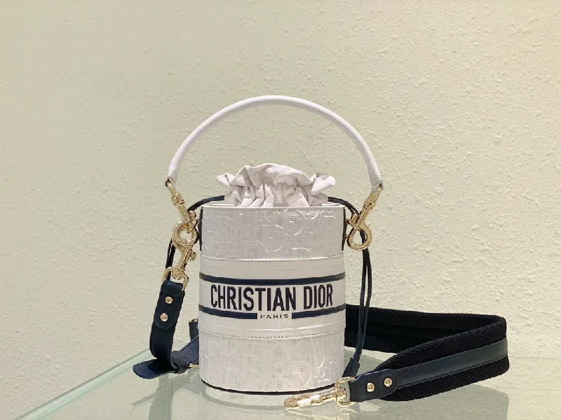 Stylish Christian Dior shoulder bags with a tassel - adorned zipperChristian Dior Small Vibe Bucket Bag White