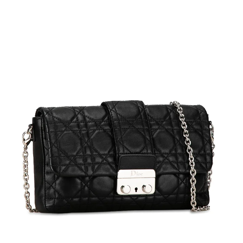 Christian Dior handbags with a detachable mirror for on - the - go touch - upsDior Lambskin Cannage New Lock Pouch (G0dqMP)