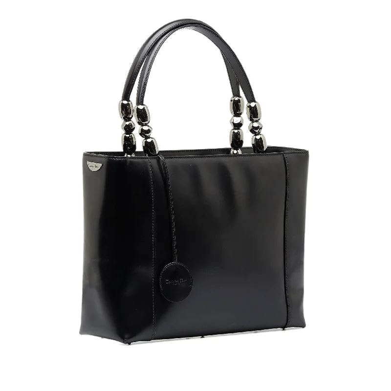 Fashion - forward Christian Dior tote bags for the modern womanDior Malice Pearl Handbag (SHG-j2Z045)