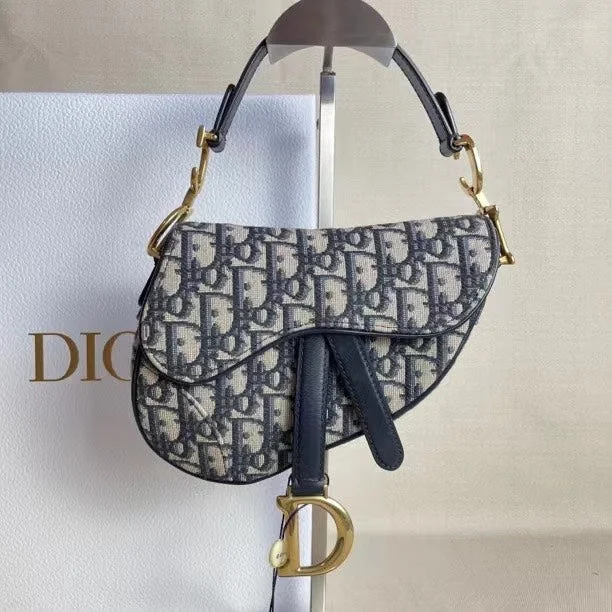 High - fashion Christian Dior bags with a geometric patternDior Oblique Saddle Bag