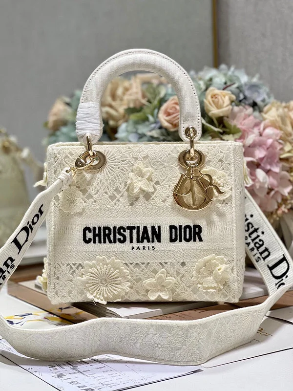 Fashion - forward Christian Dior tote bags for the modern womanWF - Dior Bags - 398